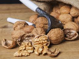 تصویر 2 از گردو نمکی با طعم متعادل و مغز ترد نمکی